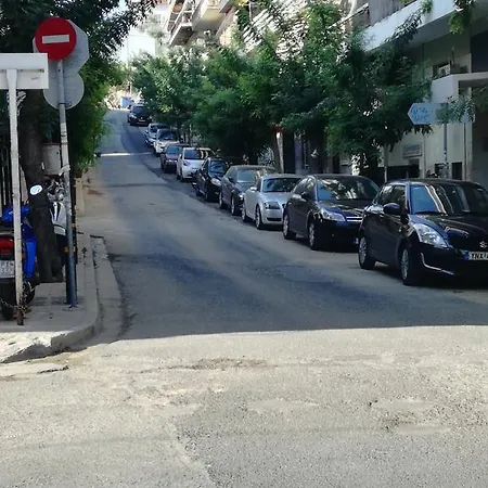 Thiseio Apartment *